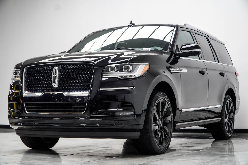 Lincoln Navigator photo 9