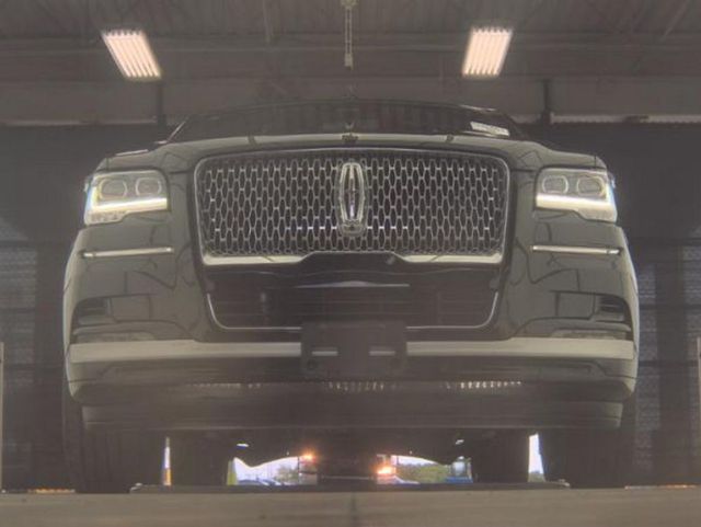 2023 Lincoln Navigator Reserve 4x4 - 23021648 - 3