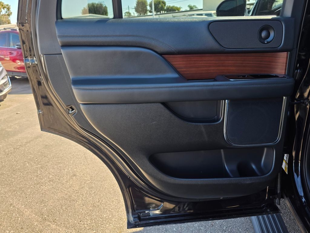 2023 Lincoln Navigator Reserve 4x4 - 22995517 - 20