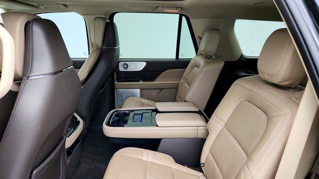 2023 Lincoln Navigator Reserve 4x4 w/ 201A Luxury Pkg & Revel Ultima 3D - 23047007 - 19