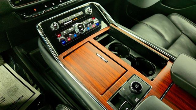 2023 Lincoln Navigator Reserve 4x4 with Equipment 201A & 22'' Wheels - 22963038 - 15