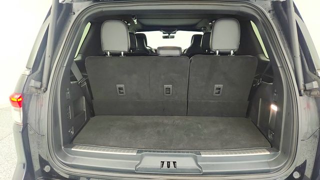 2023 Lincoln Navigator Reserve 4x4 with Equipment 201A & 22'' Wheels - 22963038 - 22