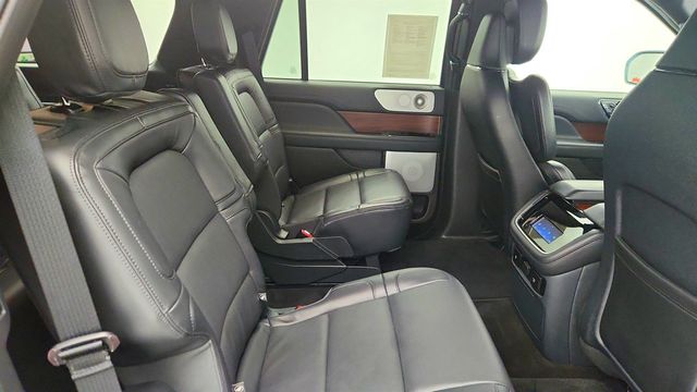 2023 Lincoln Navigator Reserve 4x4 with Equipment 201A & 22'' Wheels - 22963038 - 23