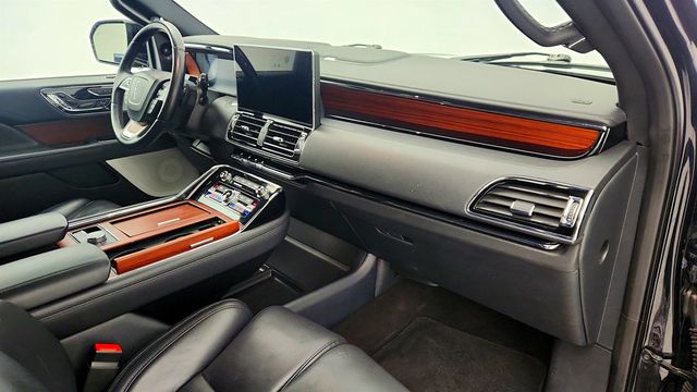 2023 Lincoln Navigator Reserve 4x4 with Equipment 201A & 22'' Wheels - 22963038 - 25