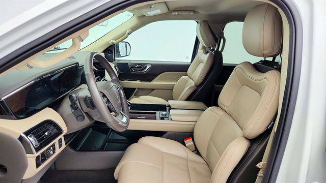 2023 Lincoln Navigator Standard 4x4 - 22978359 - 18