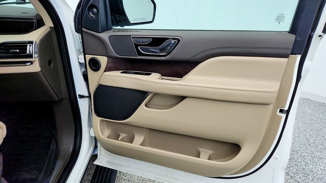2023 Lincoln Navigator Standard 4x4 - 22978359 - 24