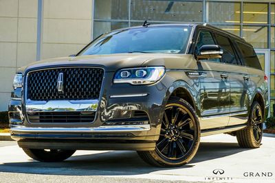 2023 Lincoln Navigator L