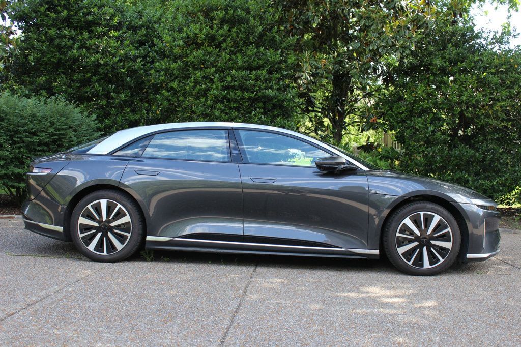 2023 Lucid Air Touring photo 2