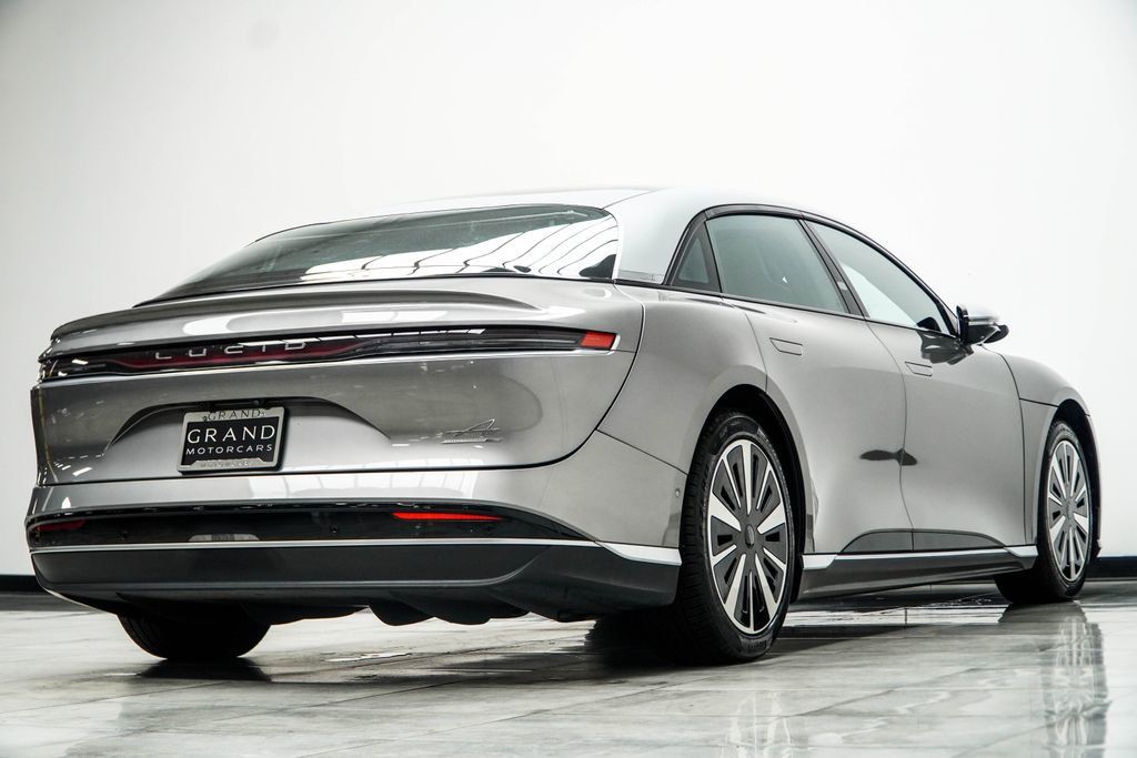 Lucid Air photo 13