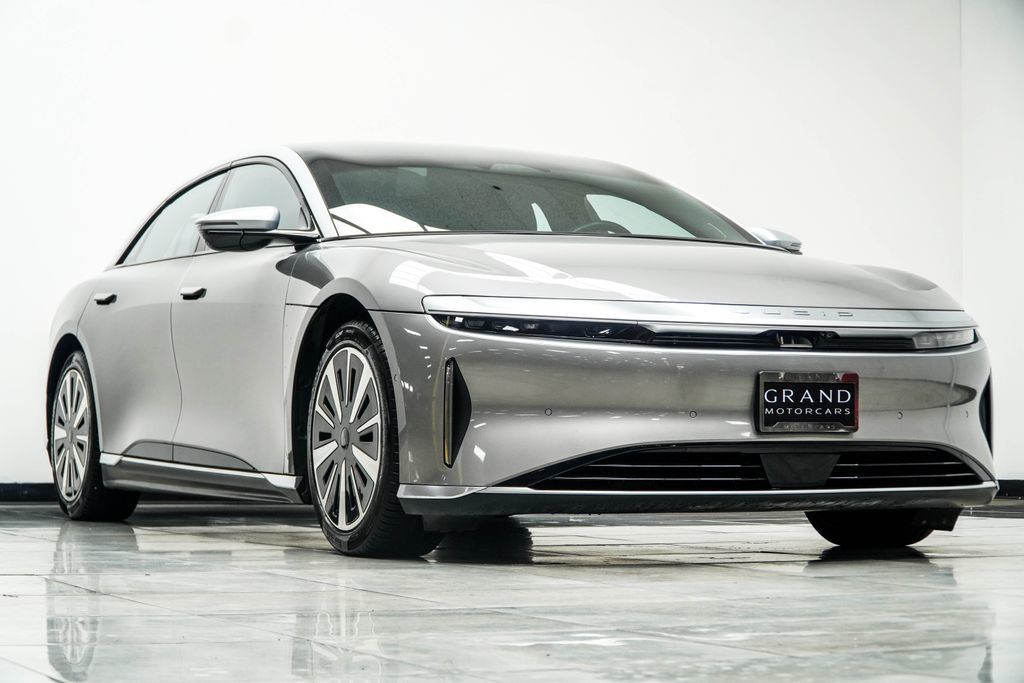 Lucid Air photo 4