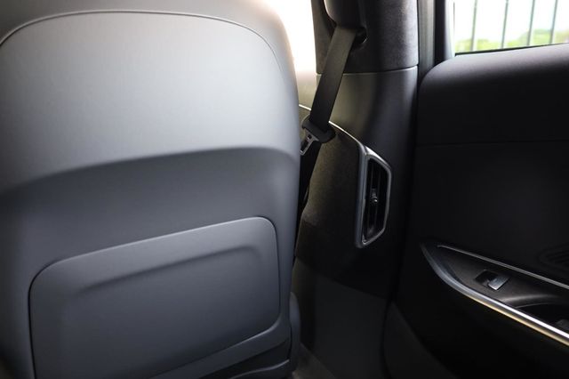 2023 Lucid Air Pure - 23018927 - 17