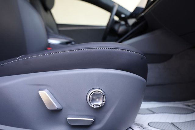 2023 Lucid Air Pure - 23018927 - 26