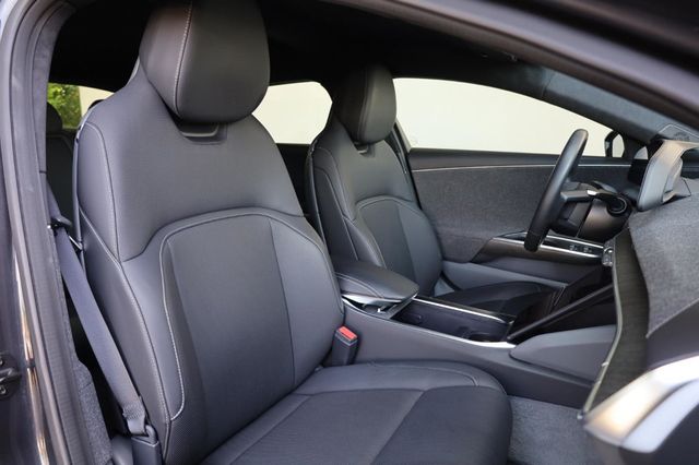 2023 Lucid Air Pure - 23018927 - 27