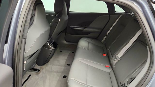 2023 Lucid Air Pure AWD - 23095094 - 22