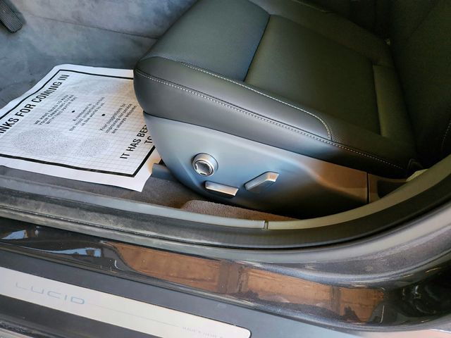 2023 Lucid Air Pure AWD (384-Mile Range) - 22934686 - 10