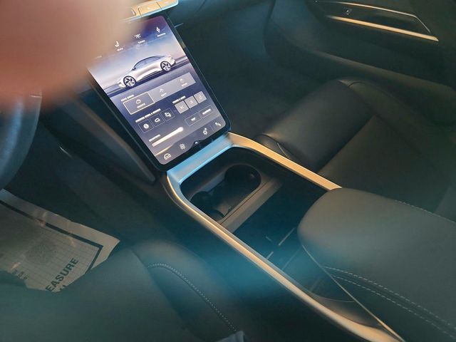 2023 Lucid Air Pure AWD (384-Mile Range) - 22934686 - 15