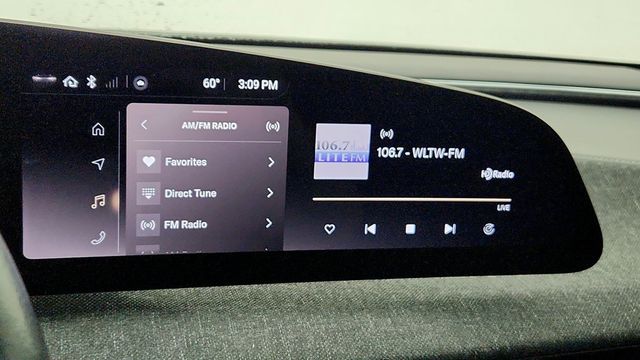 2023 Lucid Air Pure AWD (384-Mile Range) - 22951317 - 20