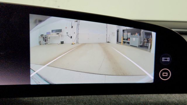 2023 Lucid Air Pure AWD (384-Mile Range) - 22951317 - 21