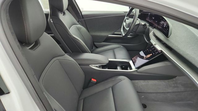 2023 Lucid Air Pure AWD (384-Mile Range) - 22951317 - 26