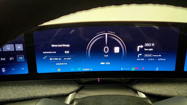 2023 Lucid Air Pure AWD with 19'' Aero Range Wheels - 23026820 - 12