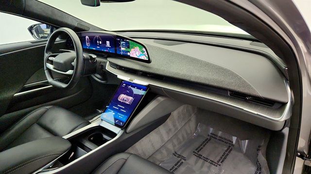2023 Lucid Air Pure AWD with 19'' Aero Range Wheels - 23026820 - 24