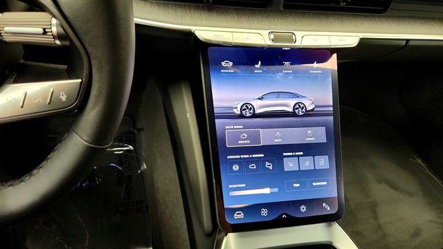 2023 Lucid Air Pure AWD with 19'' Aero Range Wheels - 23026901 - 16