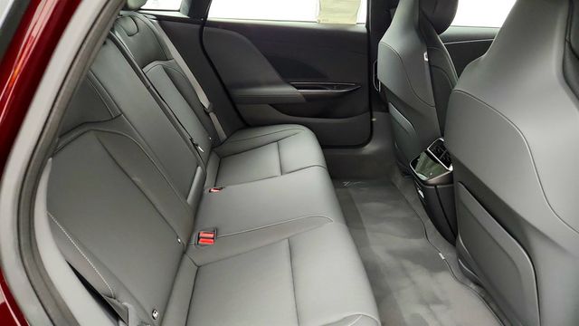2023 Lucid Air Pure AWD with 19'' Aero Range Wheels - 23026901 - 24