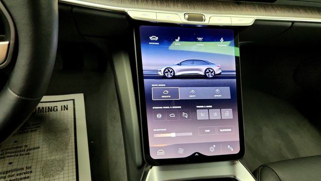 2023 Lucid Air Pure AWD with 20'' Aero Lite Wheels - 23026186 - 16