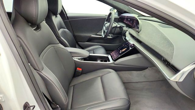 2023 Lucid Air Pure AWD with 20'' Aero Lite Wheels - 23026186 - 24