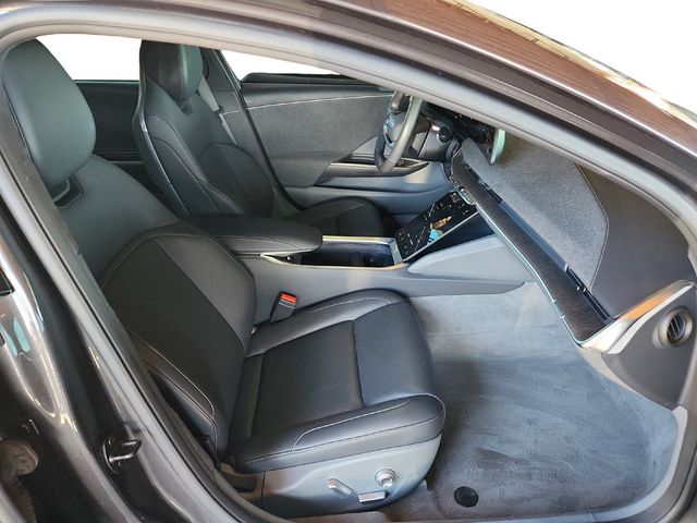 2023 Lucid Air Pure AWD with 20'' Wheels (384-Mile Range) - 22934686 - 25