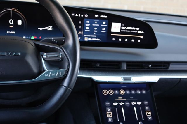 2023 Lucid Air Touring - 23018616 - 33