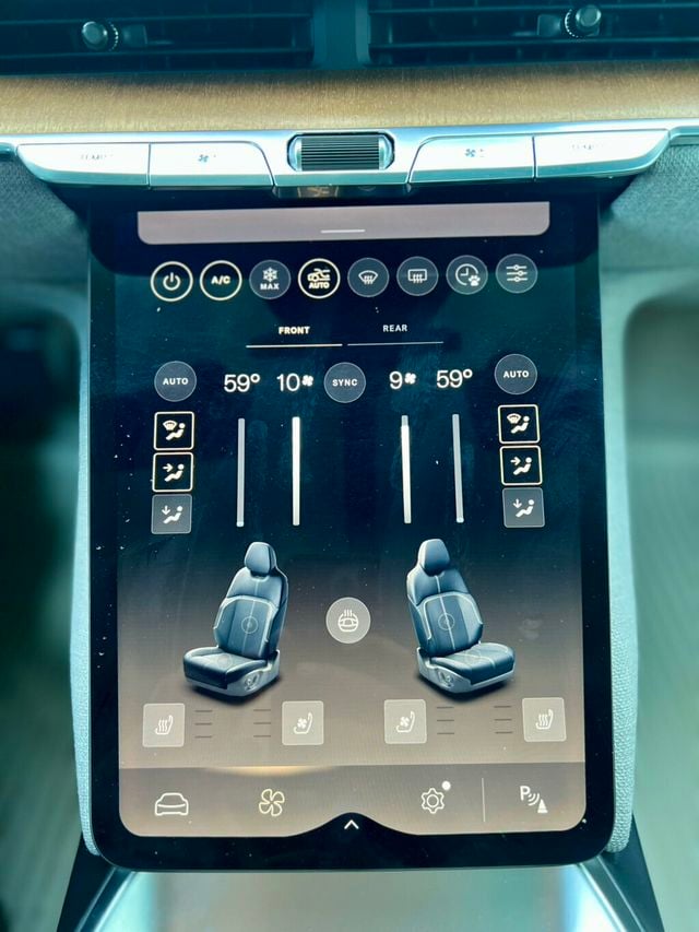 2023 Lucid Air Touring AWD - 23058239 - 26
