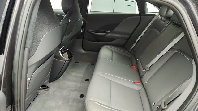 2023 Lucid Air Touring AWD with 19'' Wheels (425-Mile Range) - 22967921 - 17