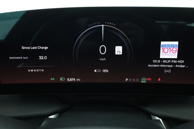 2023 Lucid Air Touring AWD with 20'' Wheels (384-Mile Range) - 22930941 - 10