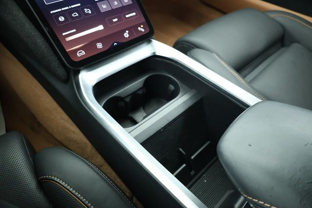 2023 Lucid Air Touring AWD with 20'' Wheels (384-Mile Range) - 22930941 - 12