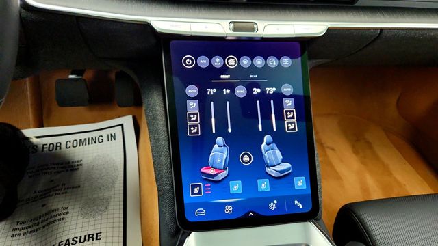 2023 Lucid Air Touring AWD with 20'' Wheels (384-Mile Range) - 22972378 - 15