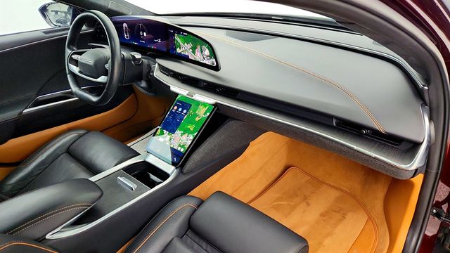 2023 Lucid Air Touring AWD with 20'' Wheels (384-Mile Range) - 22972378 - 24