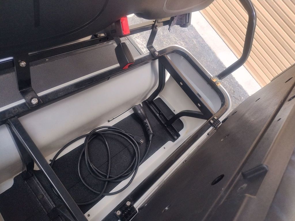 2023 LVTONG Electric Cart 6 Seater Lifted Electric Golf Cart 6 Seater - 22880797 - 9