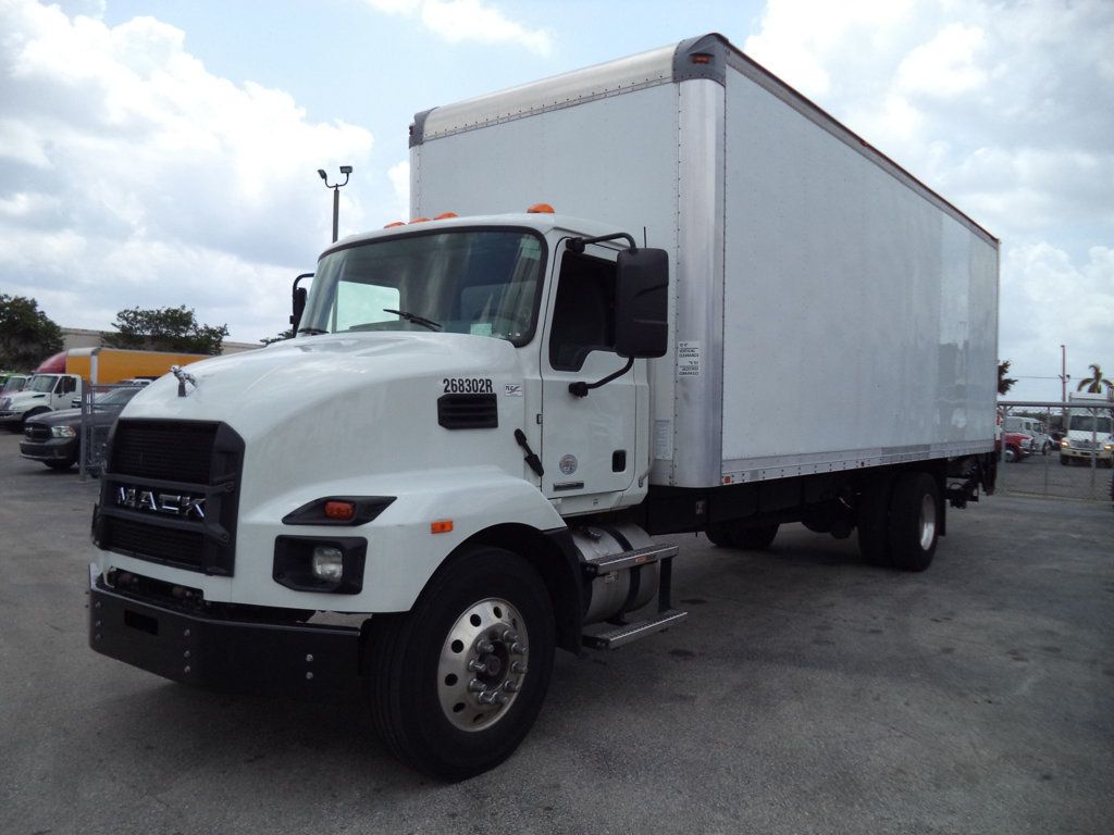 2023 Mack MD6 26FT DRY BOX TRUCK. LIFTGATE - 22445858 - 2