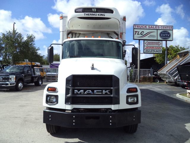 2023 Mack MD6 w/ 26ft Refrigerated Box Thermo King T-1000 & Liftgate - 22872074 - 3