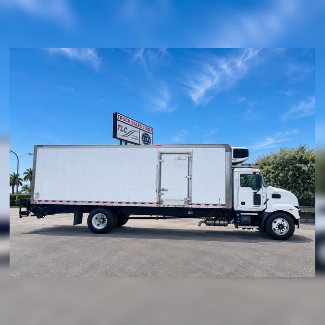 2023 Mack MD6 w/ 26ft Refrigerated Box Thermo King T-1000 & Liftgate - 23073081 - 2