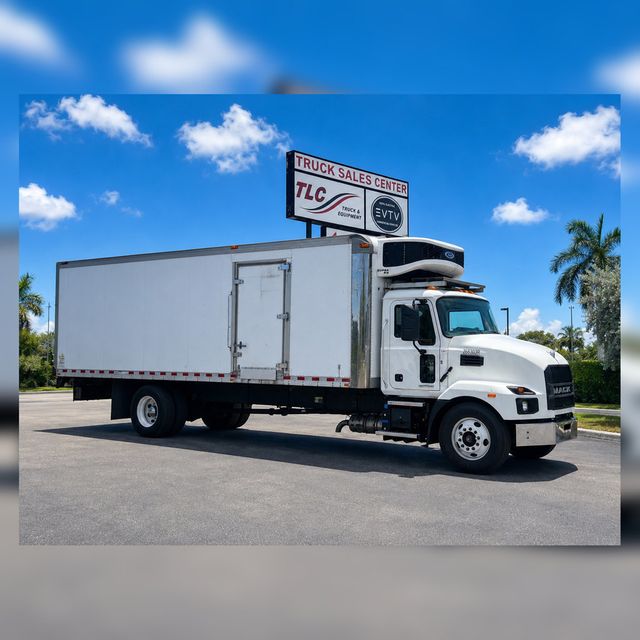 2023 Mack MD6 w/ 26ft Refrigerated Box Thermo King T-1000 & Liftgate - 23073081 - 3