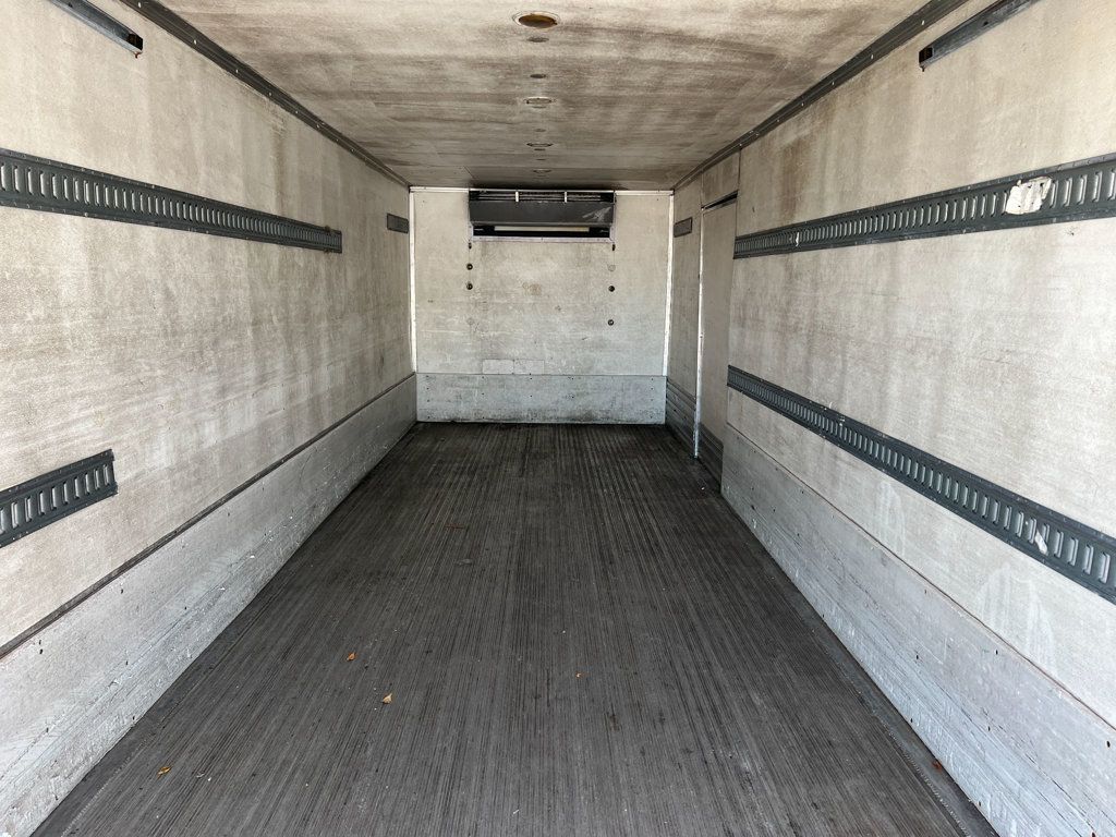 2023 Mack MD6 w/ 26ft Refrigerated Box Thermo King T-1000 & Liftgate - 23073081 - 8