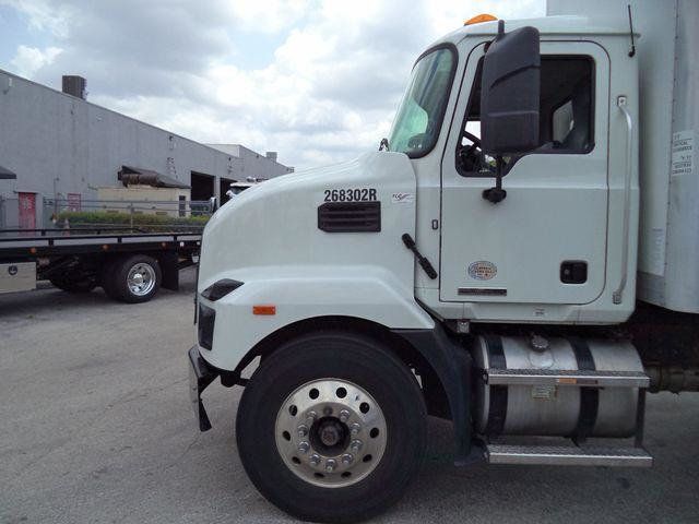 2023 Mack MD7 26FT DRY BOX TRUCK. LIFTGATE - 22449654 - 13