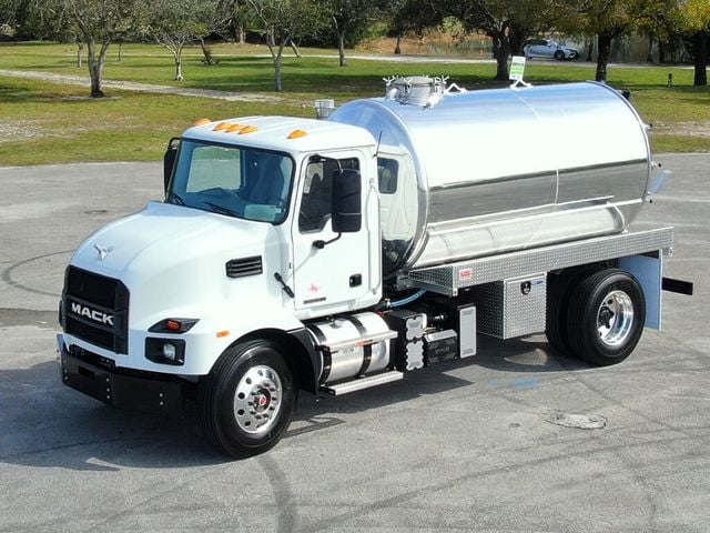 2023 Mack MD7 New B1100 Spartan Pack (393 CFM), 2500 Gallon Aluminum - 22861509 - 1
