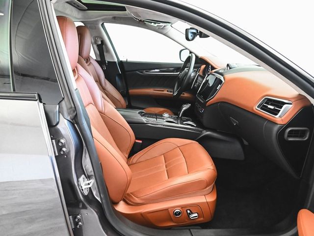 2023 Maserati Ghibli Modena Q4 - 22980320 - 37