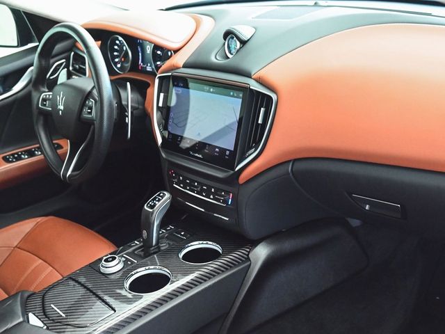 2023 Maserati Ghibli Modena Q4 - 22980320 - 38