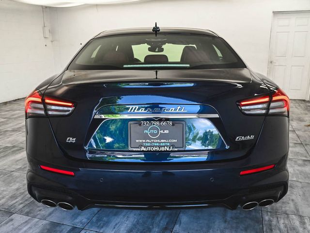 2023 Maserati Ghibli Modena Q4's photo