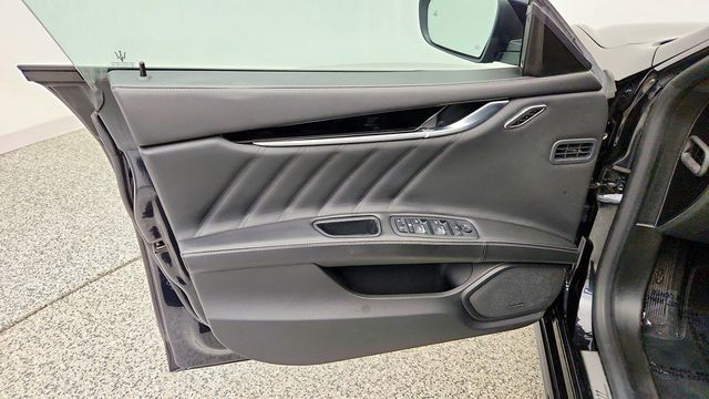 2023 Maserati Ghibli Modena Q4 w/ Nerissimo Pack, 21'' Titano Wheels & Premium Sound - 23093273 - 10