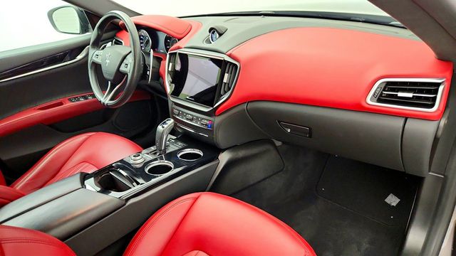 2023 Maserati Ghibli Modena RWD w/ Nerissimo Pkg, Ventilated Seats & 20' Urano Wheels - 23034792 - 23